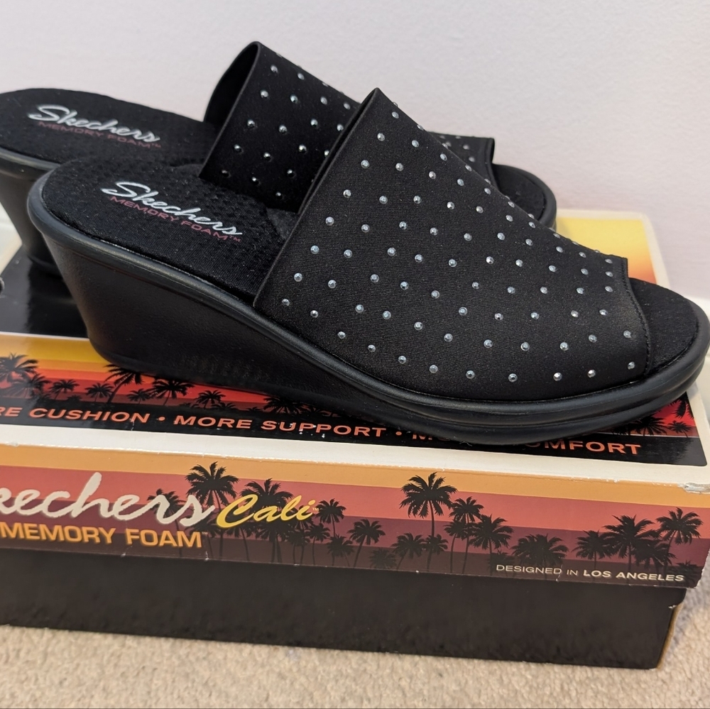 Skechers Women's Wedge Sandals Rumblers - Picture 3 of 9